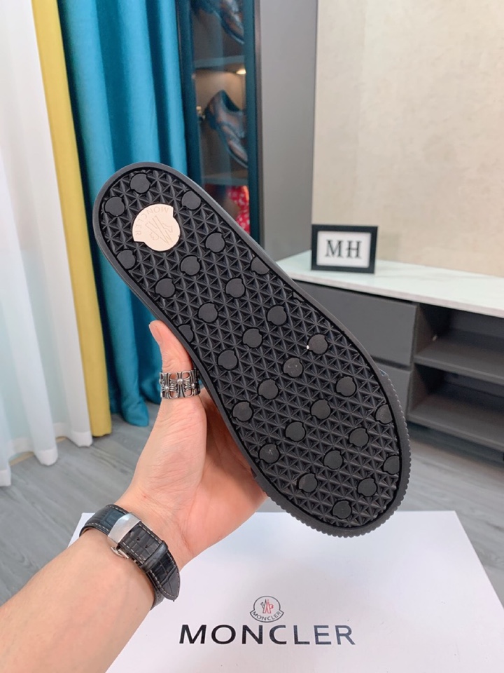 Moncler Lissex High Top Sneakers 7 - vstockx