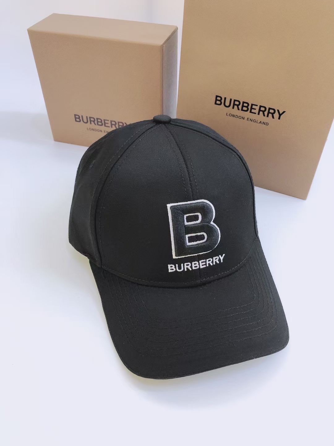Hat Burberry 4 - vstockx