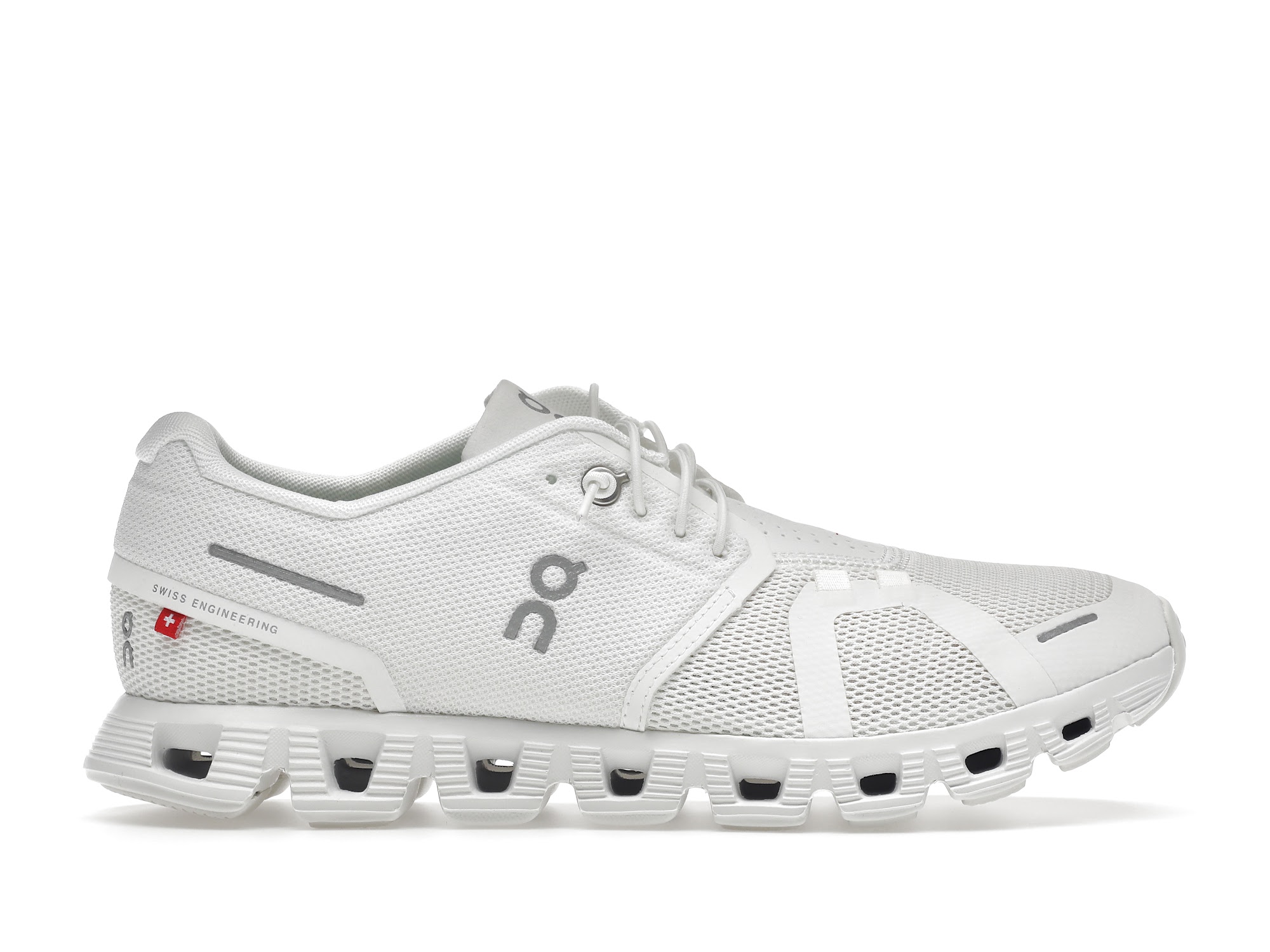On Running Cloud 5 All White (Women's) - vstockx