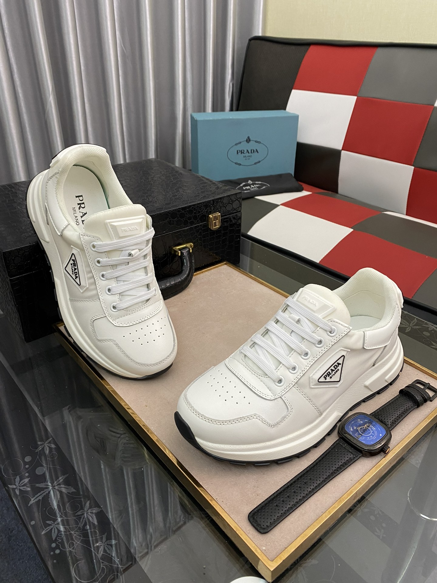Prada Low Top sneaker 10 - vstockx