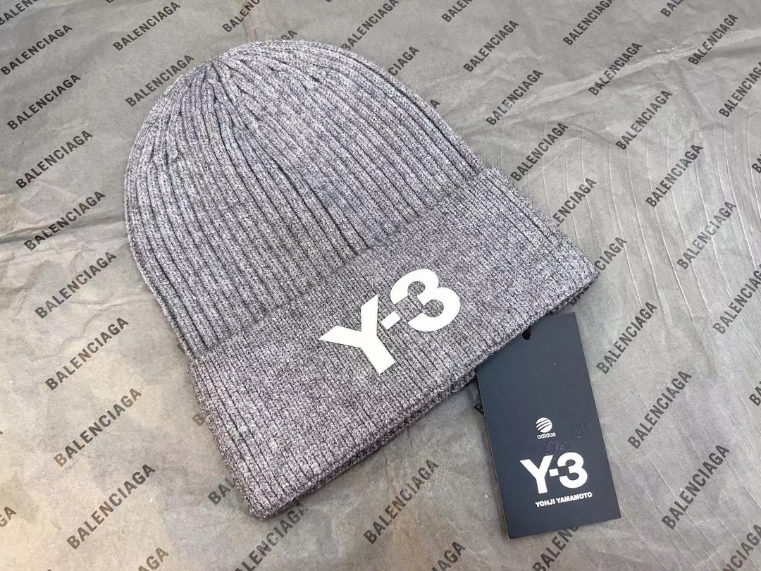 Streetwear Hat Y-3 329162 - vstockx
