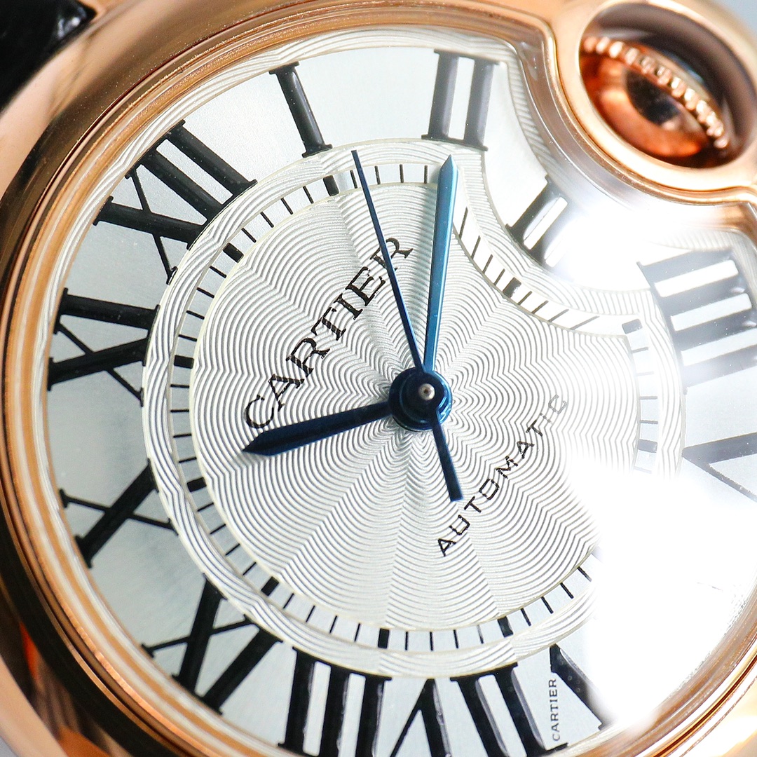 Watches Cartier 322114size:33 mm - vstockx