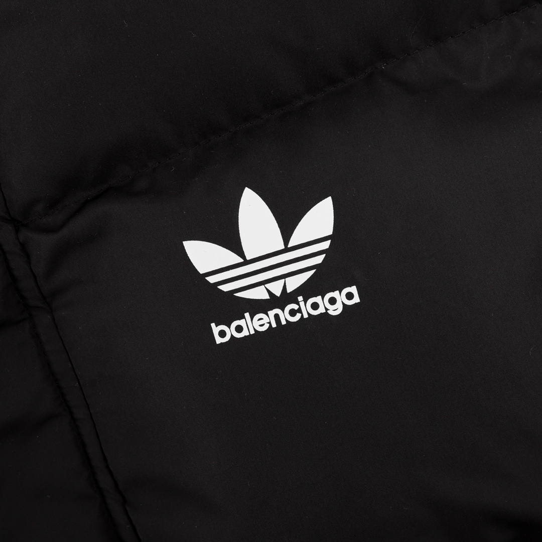 Clothes Balenciaga 141 - vstockx