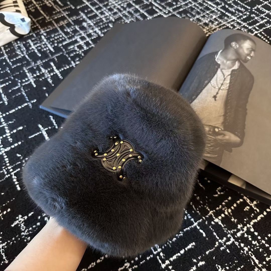 Streetwear Hat Celine 328896 - vstockx