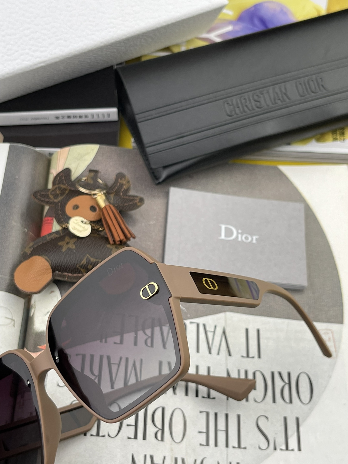 sunglasses Dior D1292 - vstockx