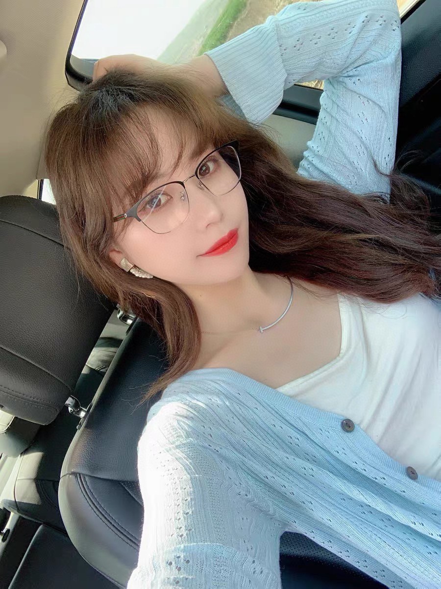 Sunglasses Gucci GG0609OK size:52��18-145 - vstockx