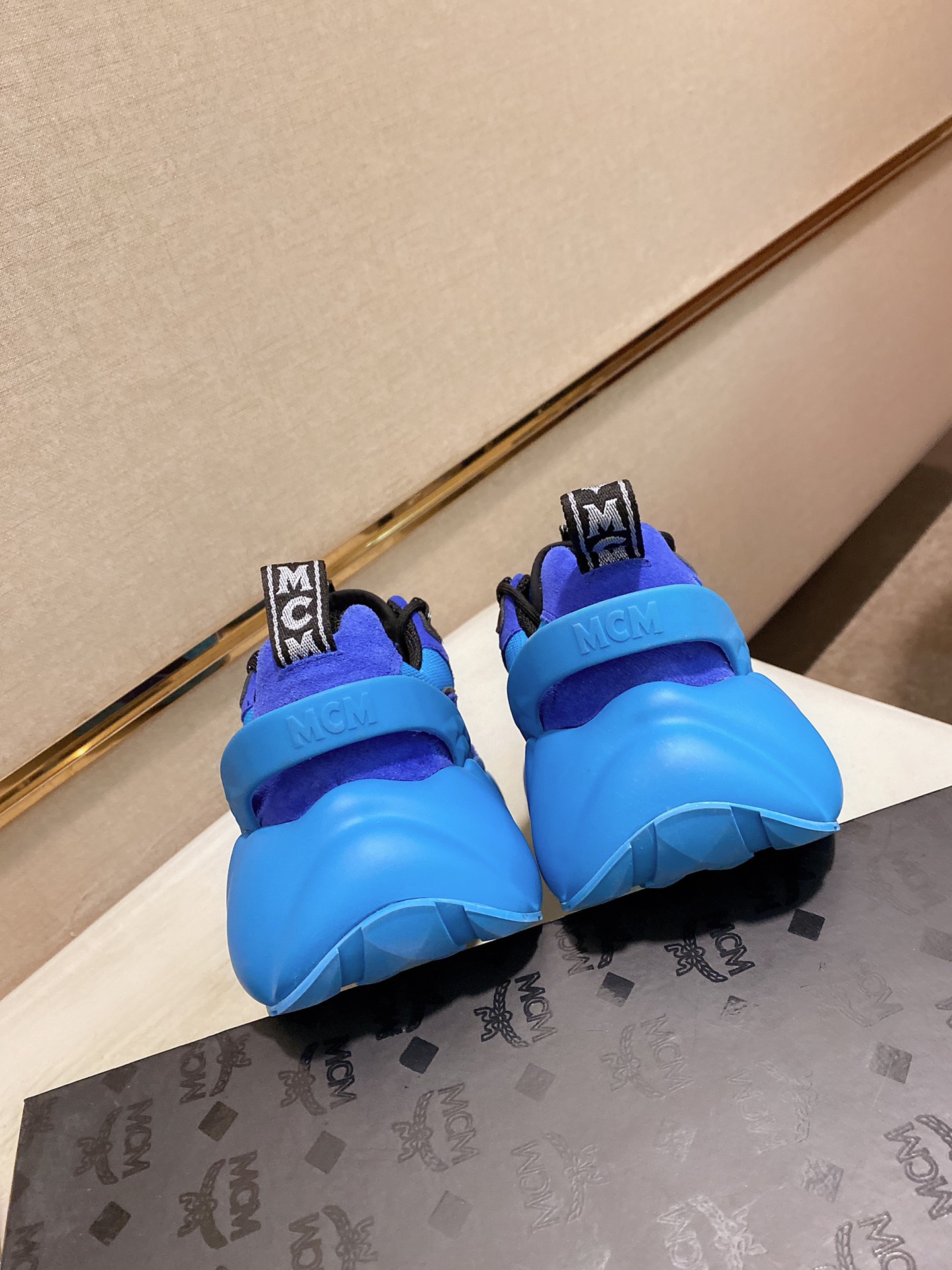 MCM Low Top Logo Lace-up Sneakers 5 - vstockx