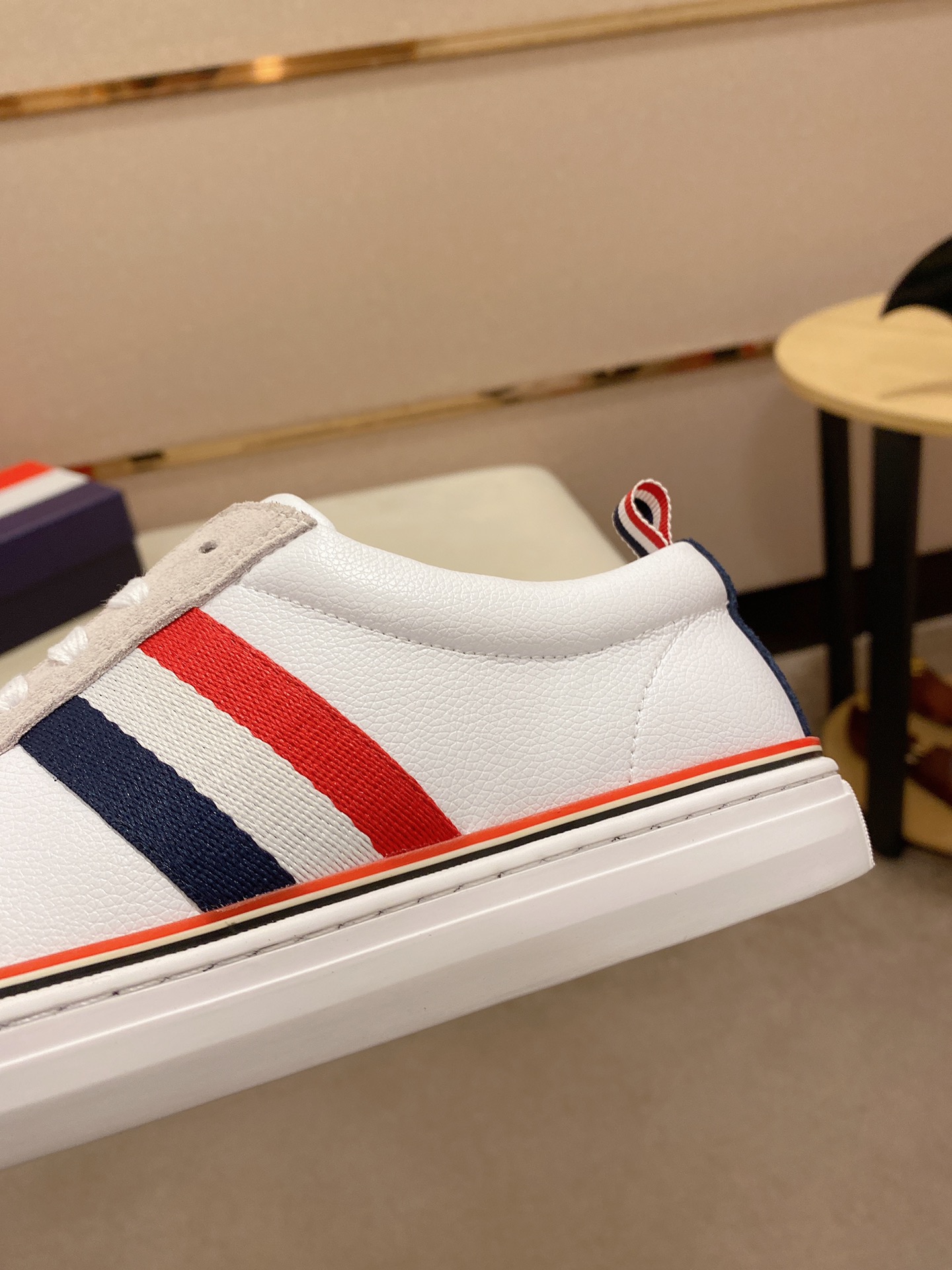 Thom Browne Low Top Sneaker 7 - vstockx