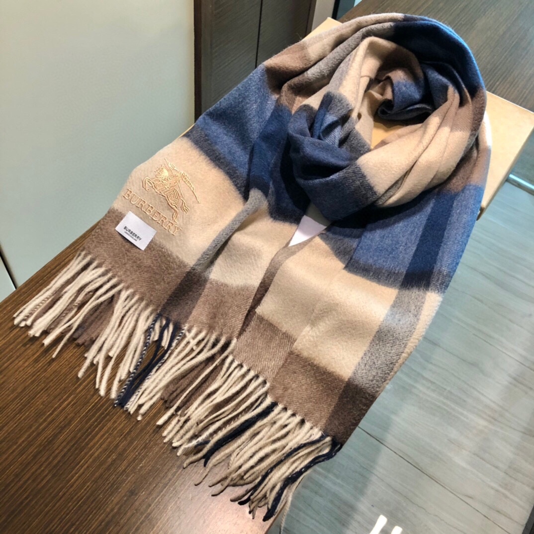 Streetwear Scarf Burberry 329080 size:70x200cm - vstockx