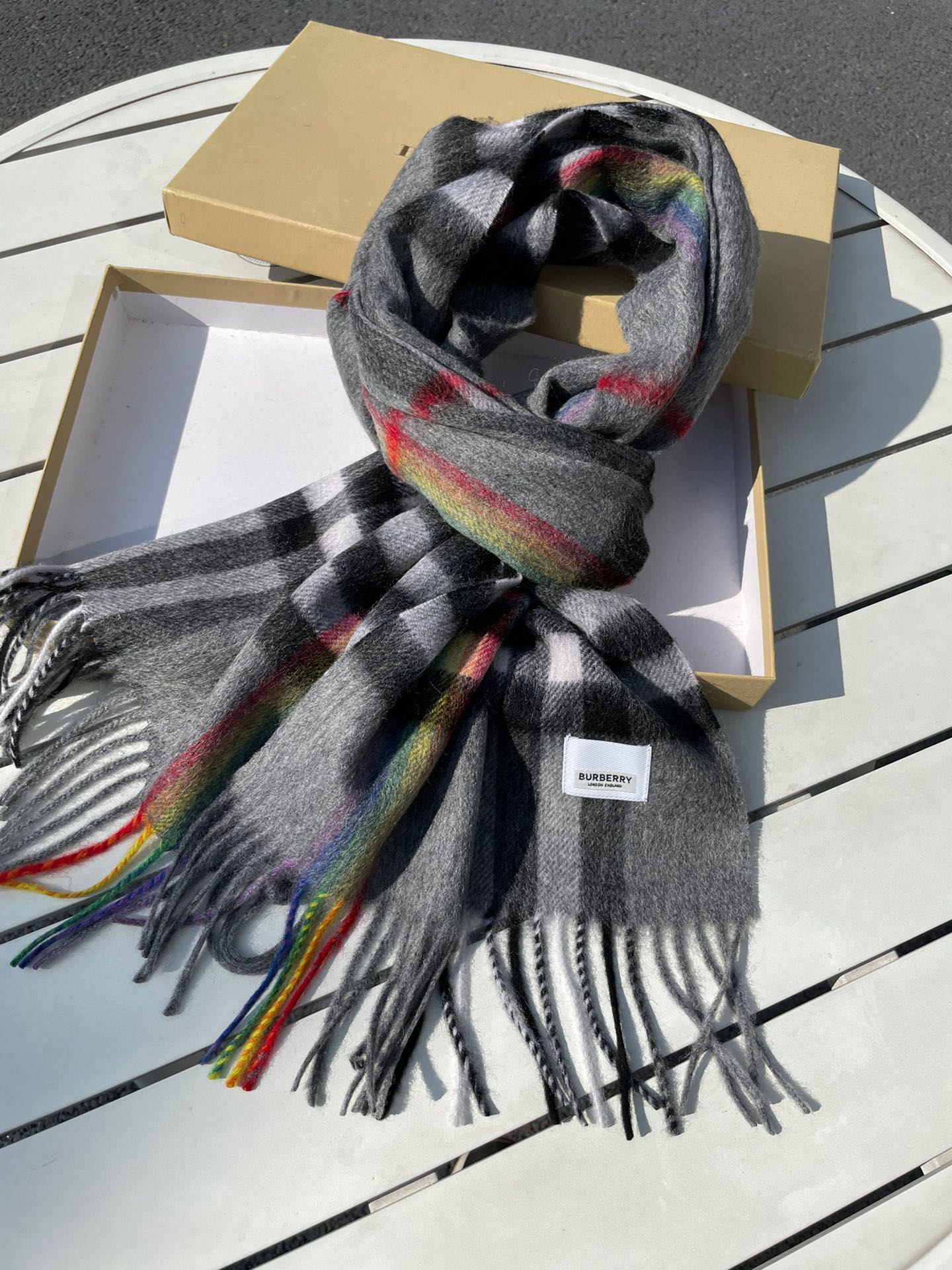 Streetwear Scarf Burberry 329096 SIZE:30*200cm - vstockx