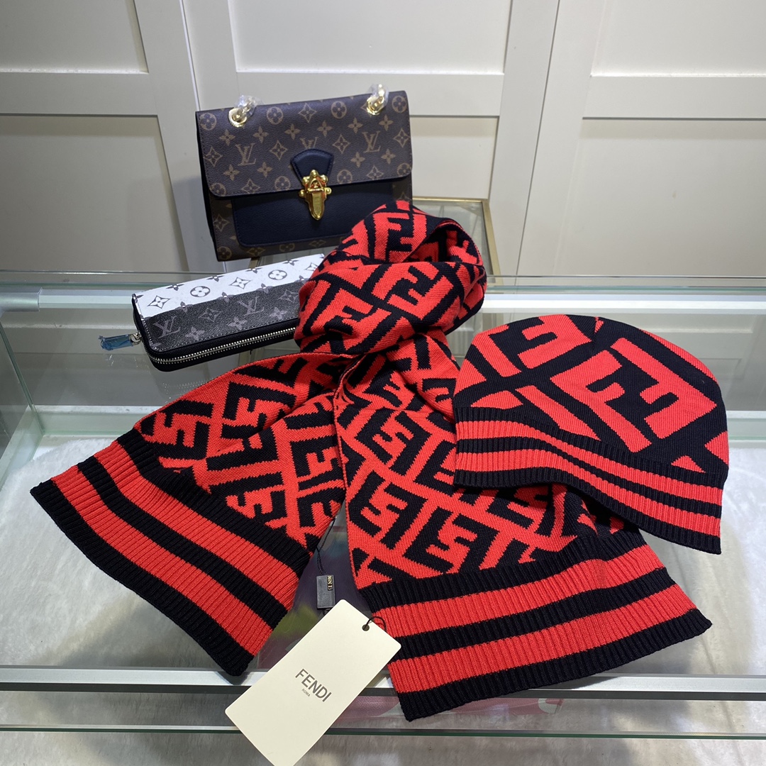 Hat & Scarf Fendi 1 - vstockx