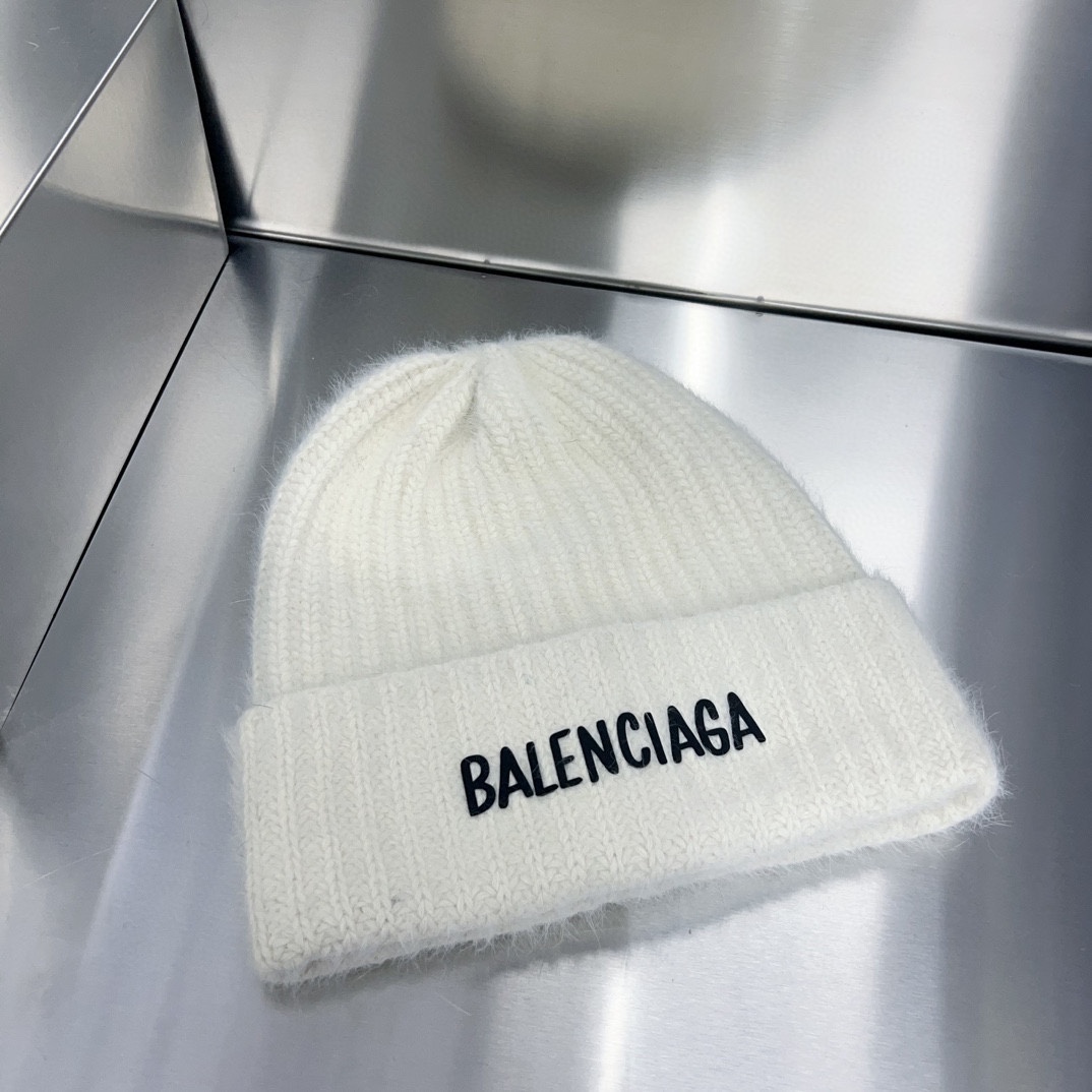 Streetwear Hat BURBERRY 329141 - vstockx