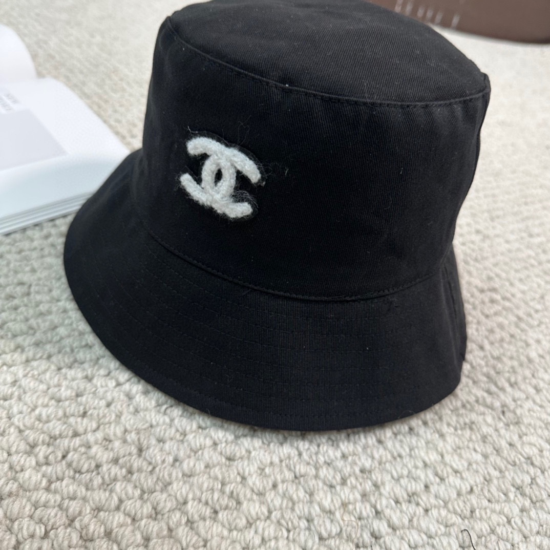 Streetwear Hat Chanel 329332 - vstockx