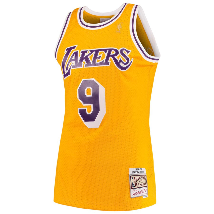 Men's Mitchell & Ness Nick Van Exel Los Angeles Lakers Gold 1996-97 Hardwood Classics Swingman Jersey - vstockx