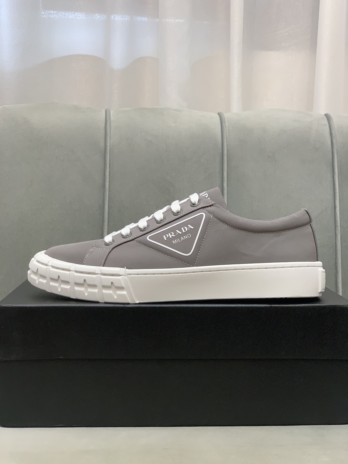 Prada Wheel Cassetta sneaker 9 - vstockx
