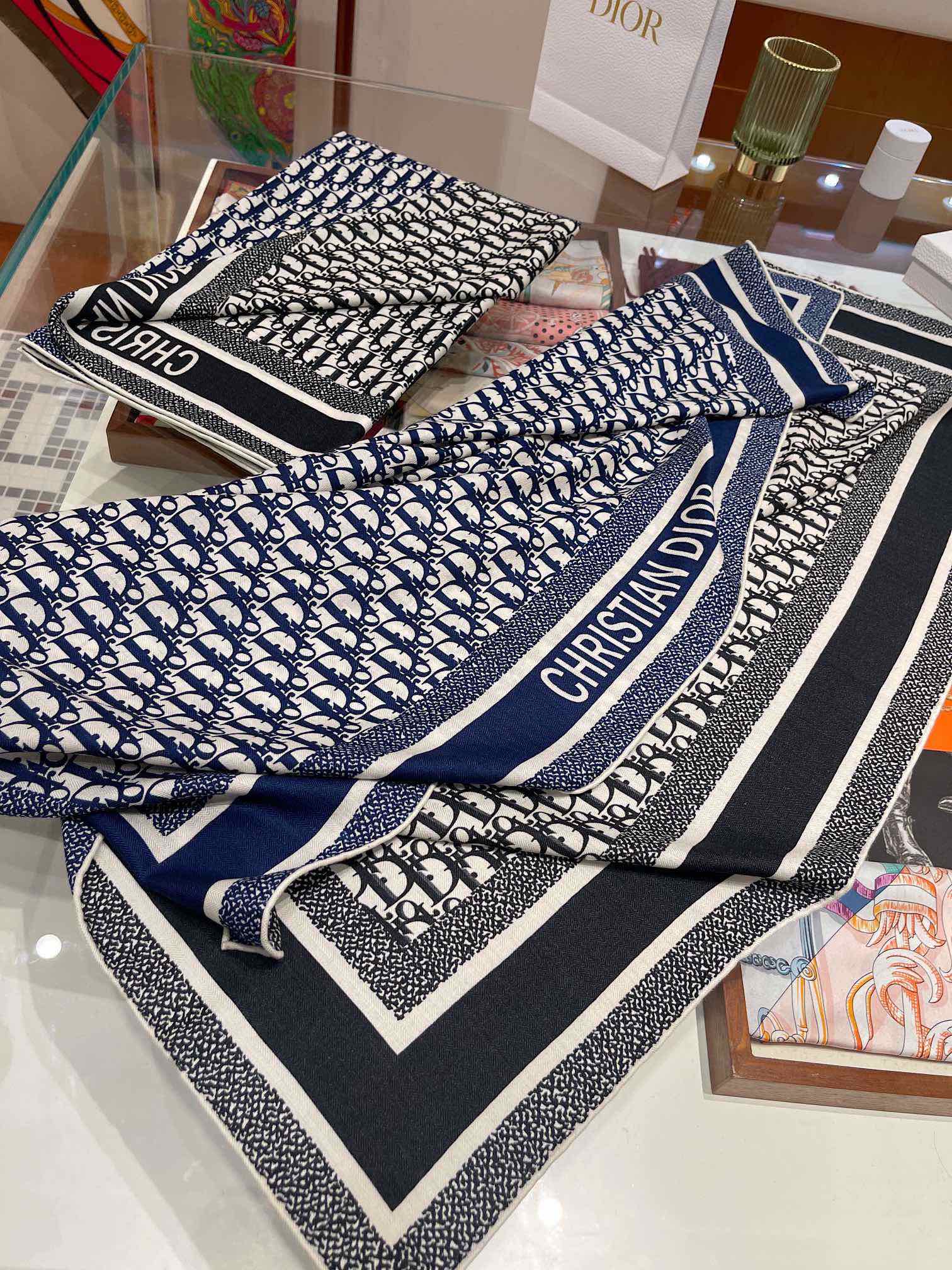 Streetwear Scarf Dior 329003 - vstockx