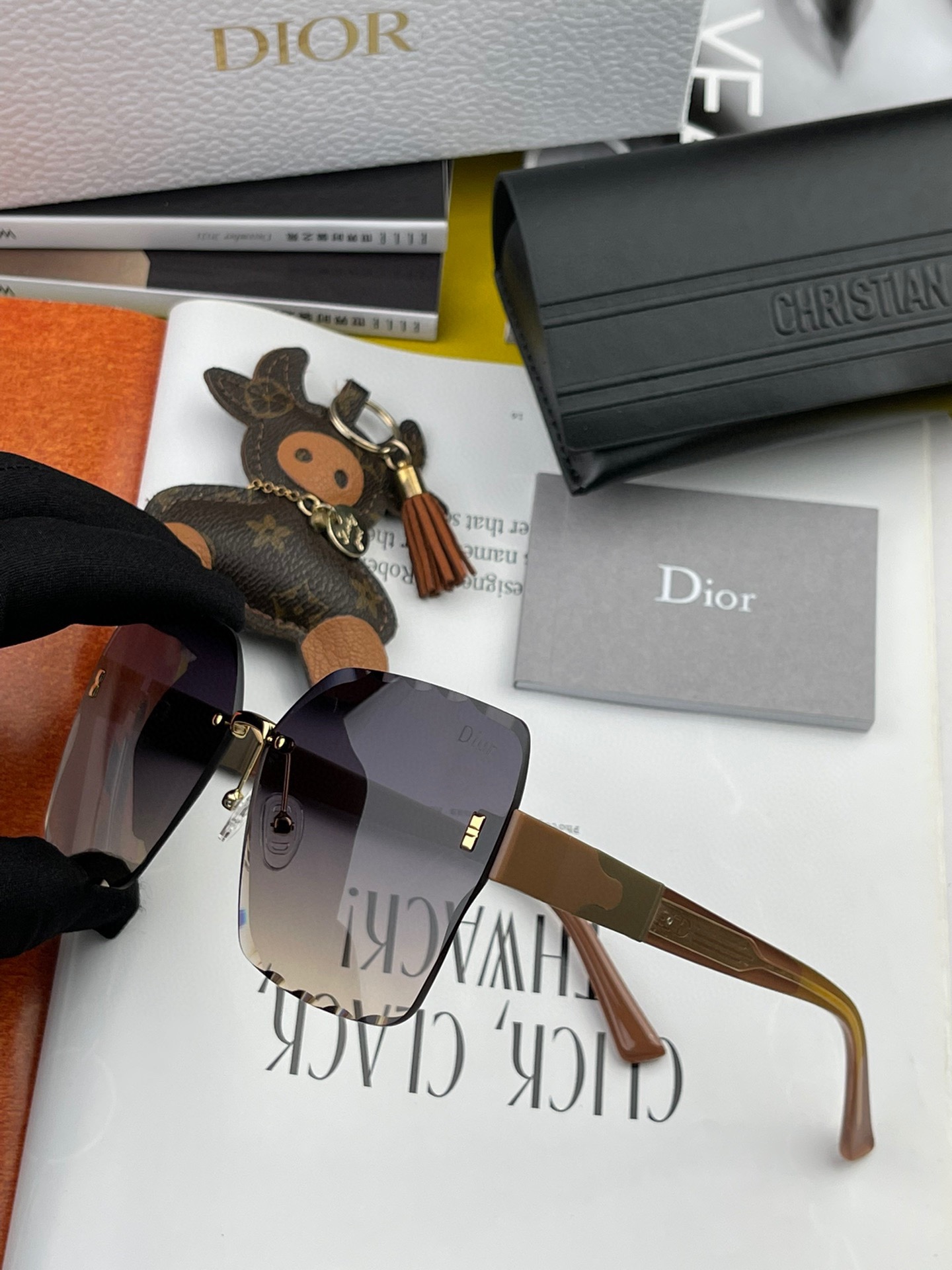 sunglasses Dior CD1122 - vstockx