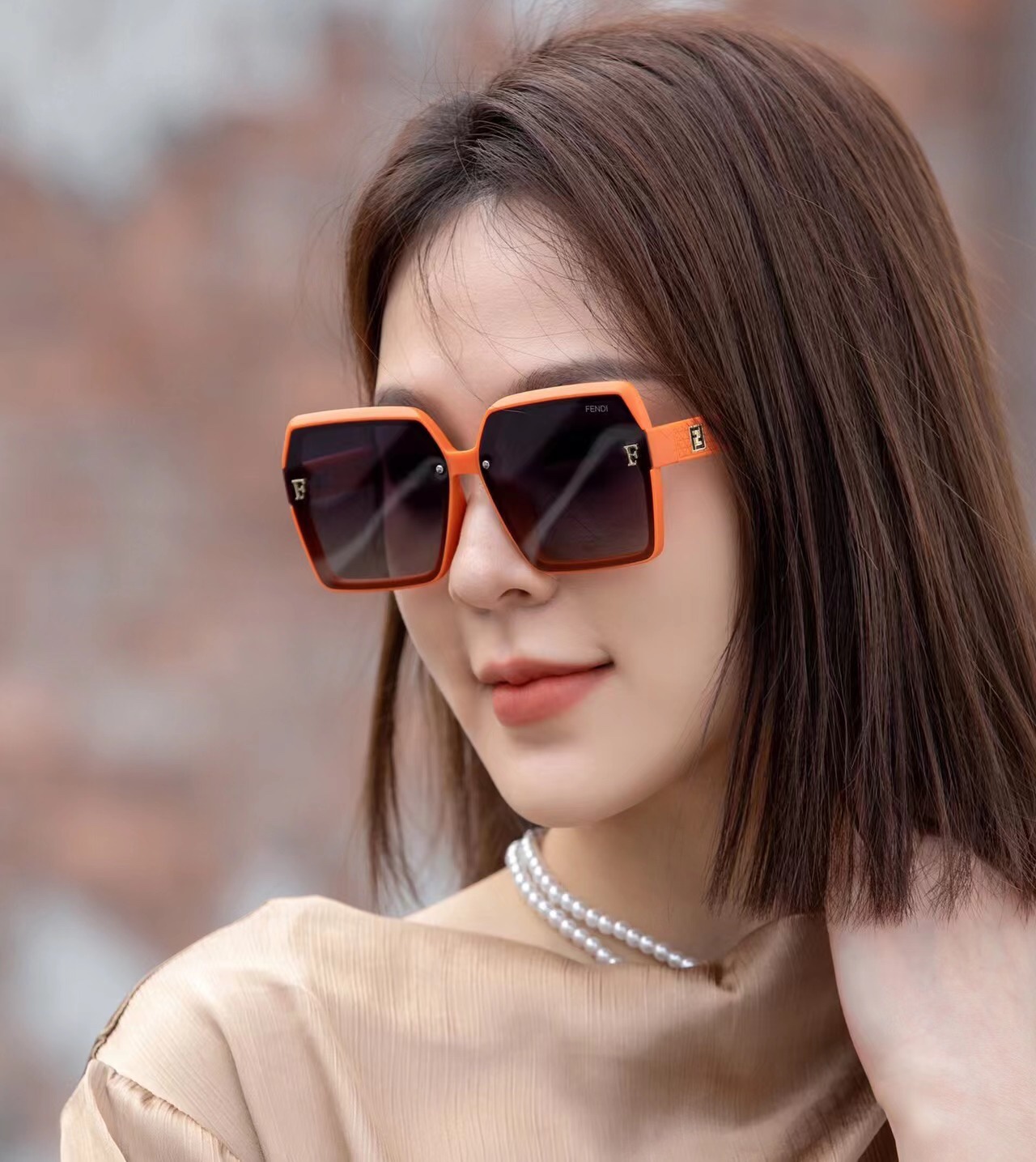 Sunglasses Fendi FD8151 - vstockx