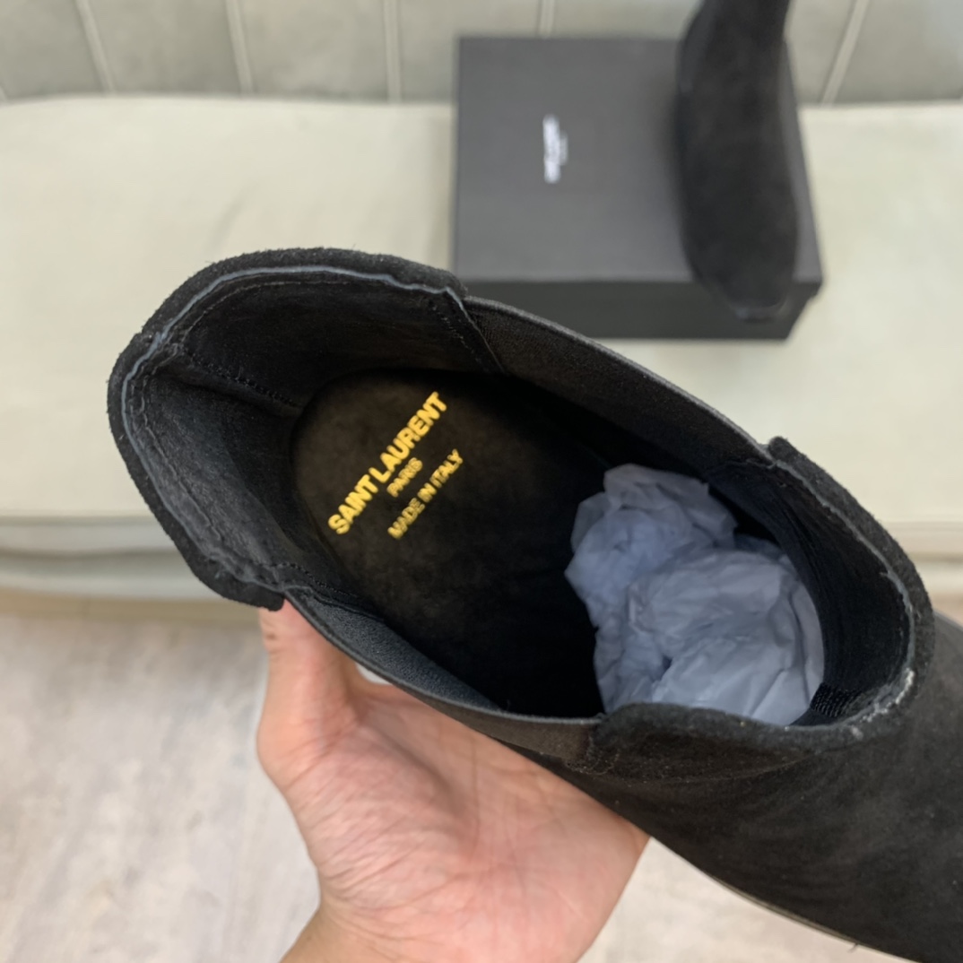 Saint Laurent Boots 10 - vstockx