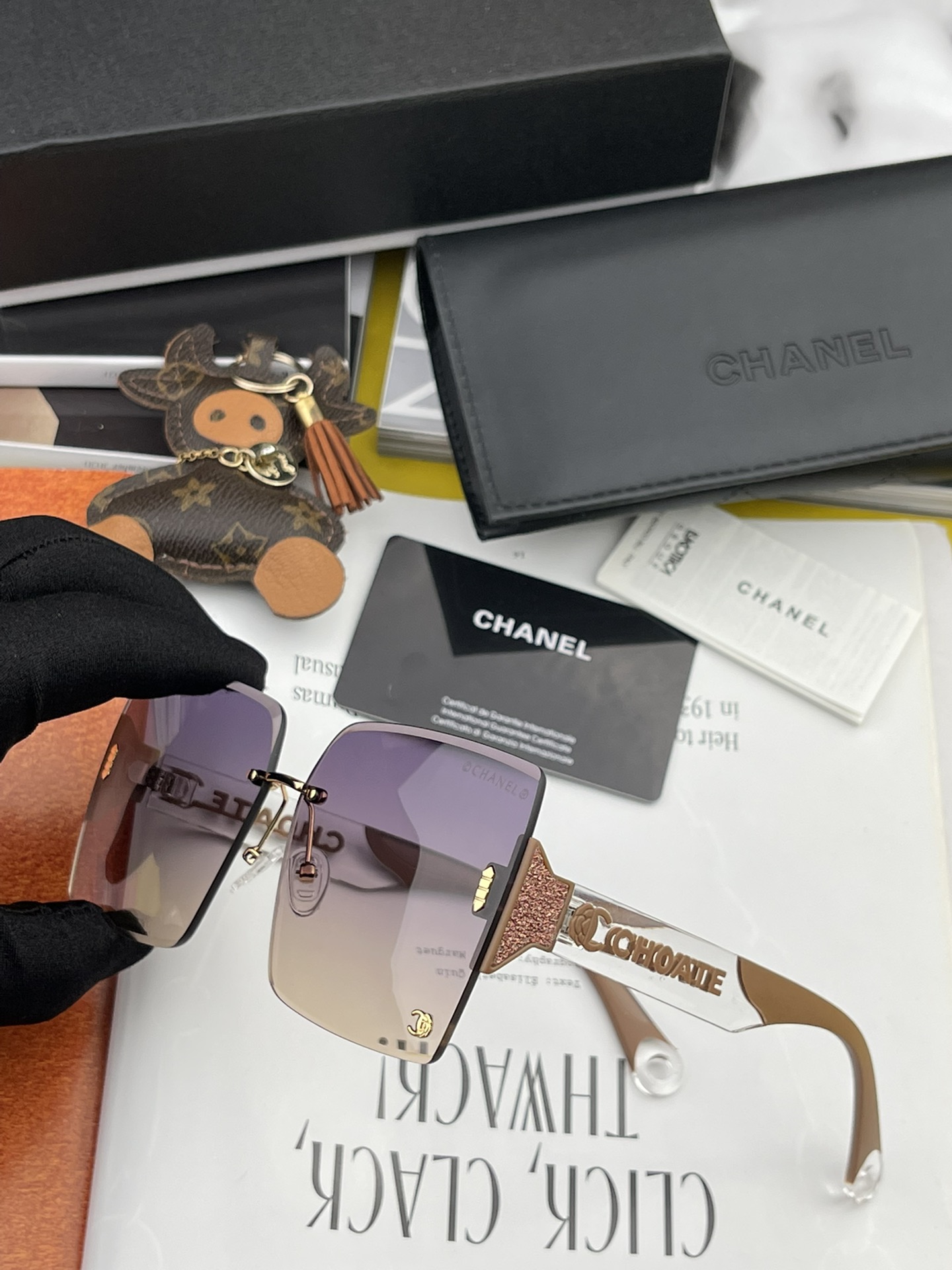 Sunglasses Louis Vuitton CH3191 - vstockx