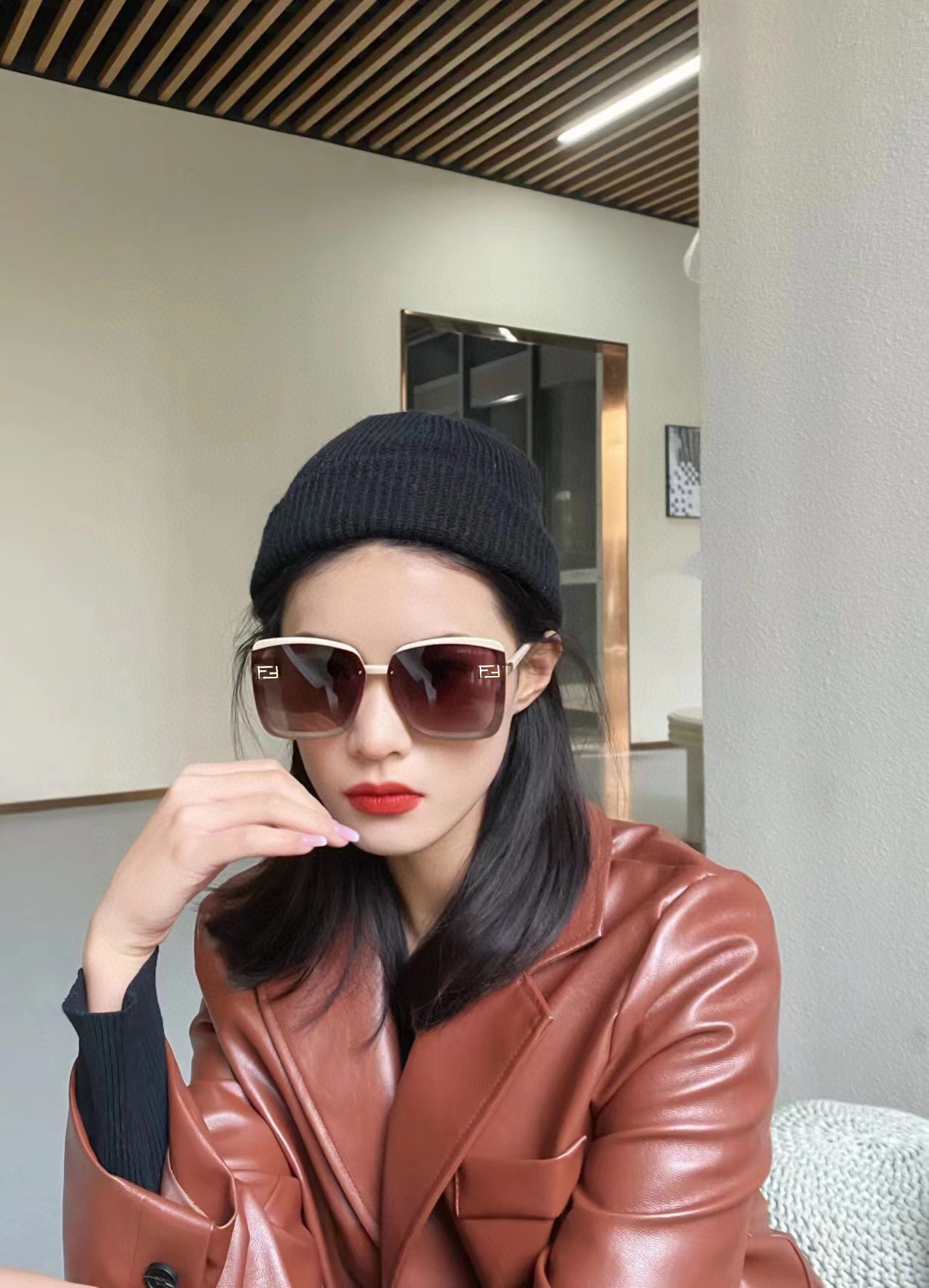 Sunglasses Fendi F301 - vstockx