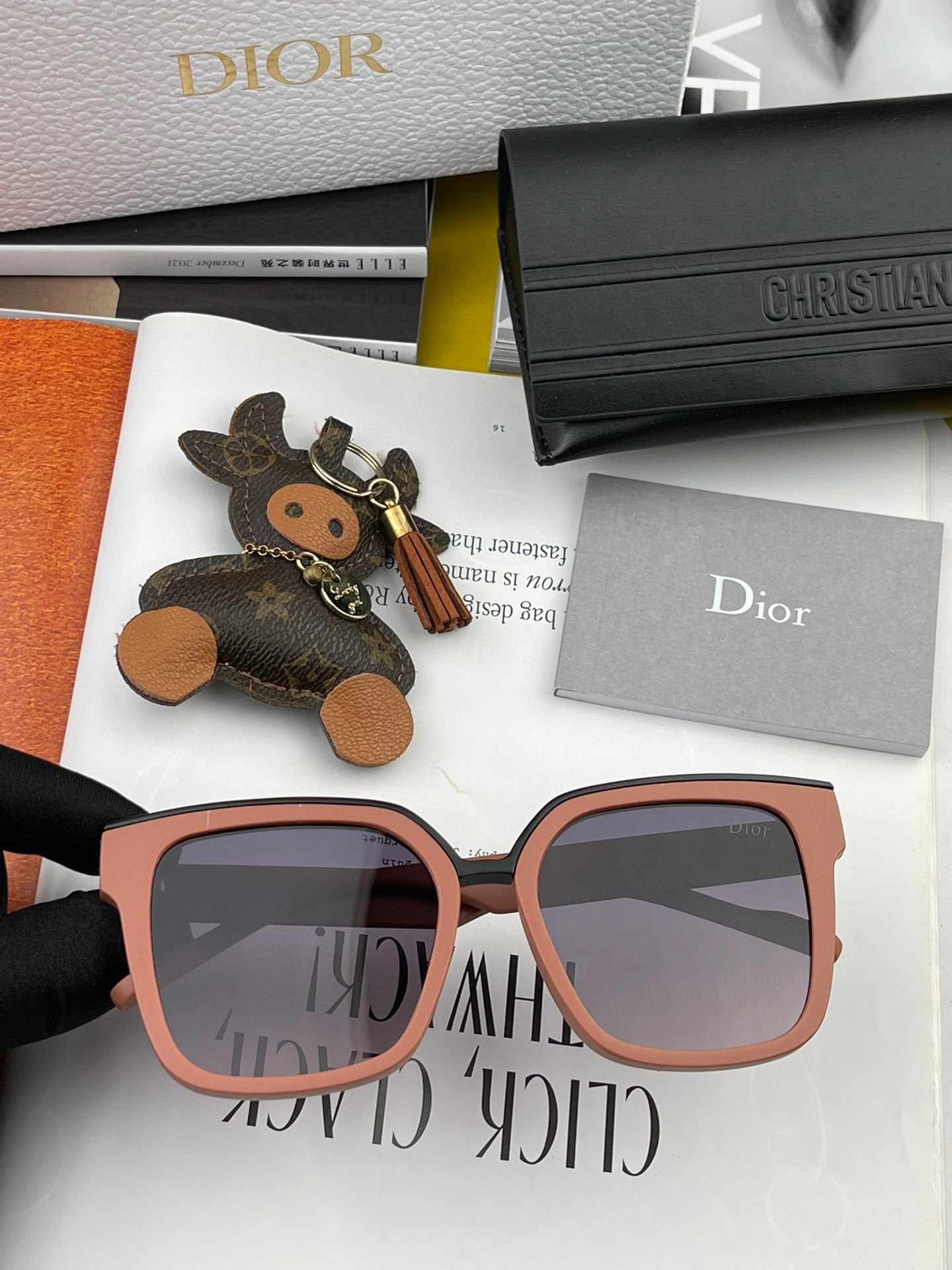 sunglasses Dior CD1611 - vstockx