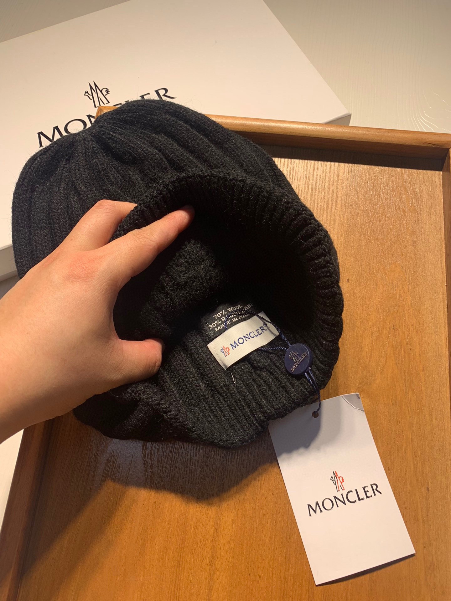 Hat Moncler 3 - vstockx