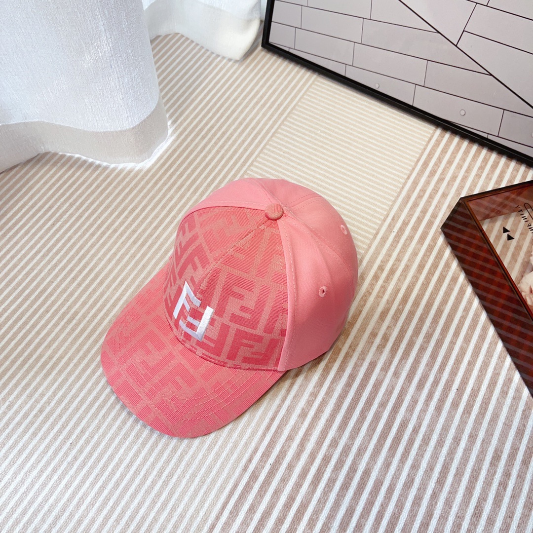 Streetwear Hat Fendi 328924 - vstockx