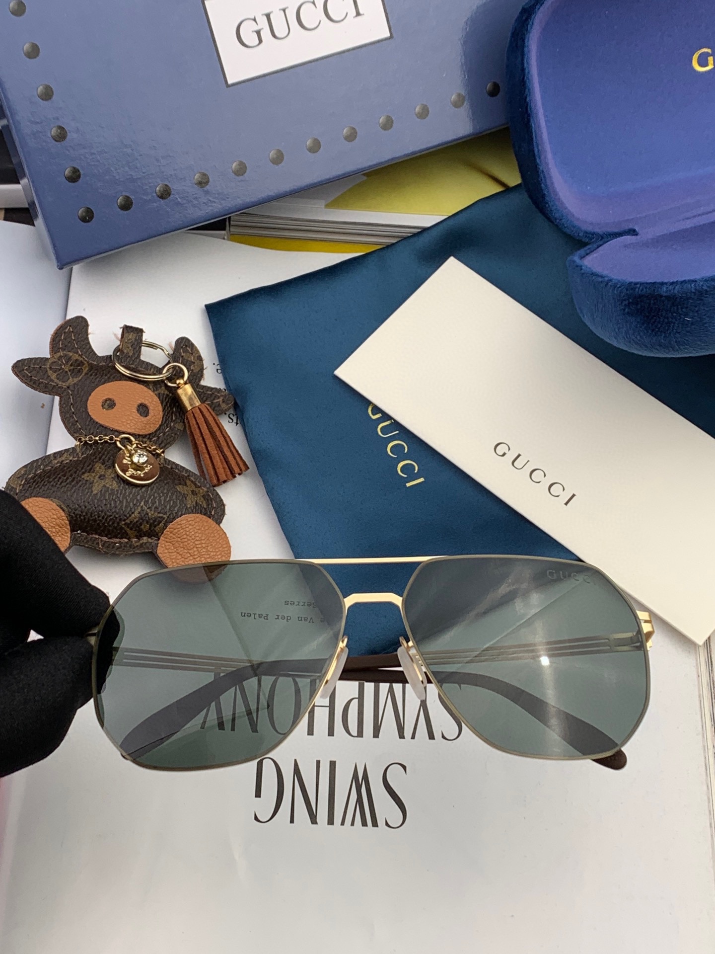Sunglasses Gucci G7500 - vstockx