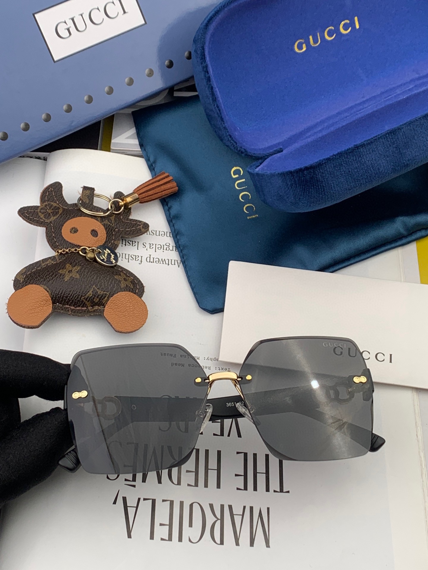 Sunglasses Gucci G1365 - vstockx