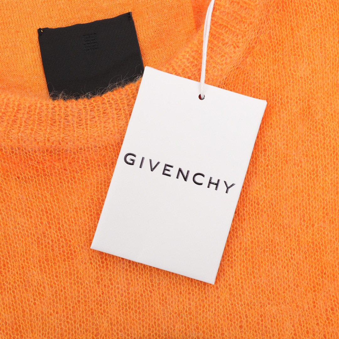 Clothes Givenchy 338 - vstockx