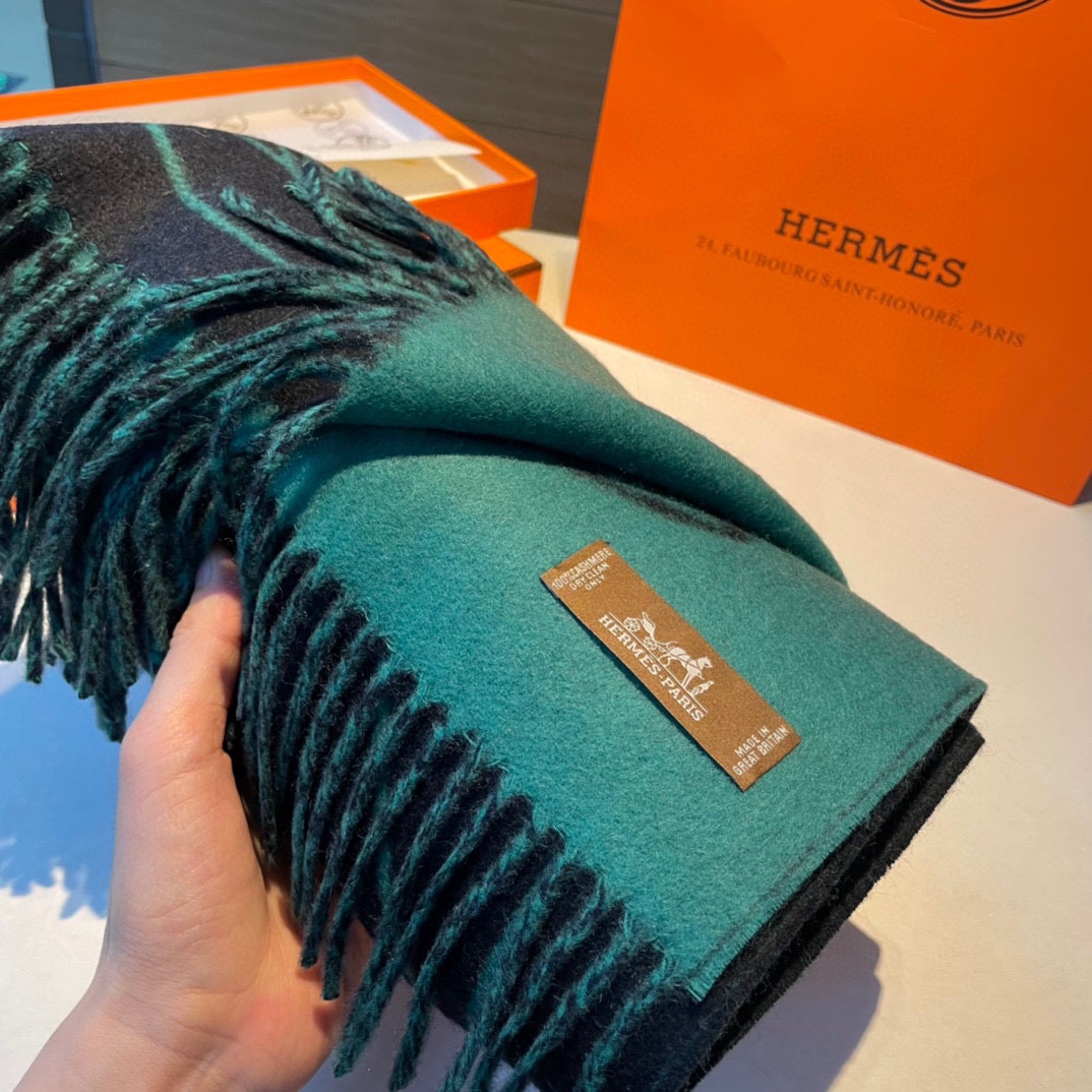 Streetwear Scarf Hermes 329020 SIZE:40*195CM - vstockx