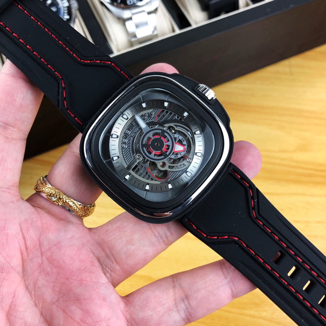 Watches Seven Friday 322820 size:47*13 mm - vstockx