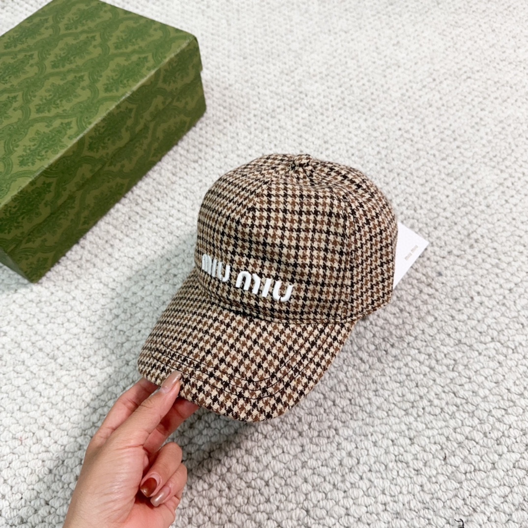 Streetwear Hat Miu 329312 - vstockx