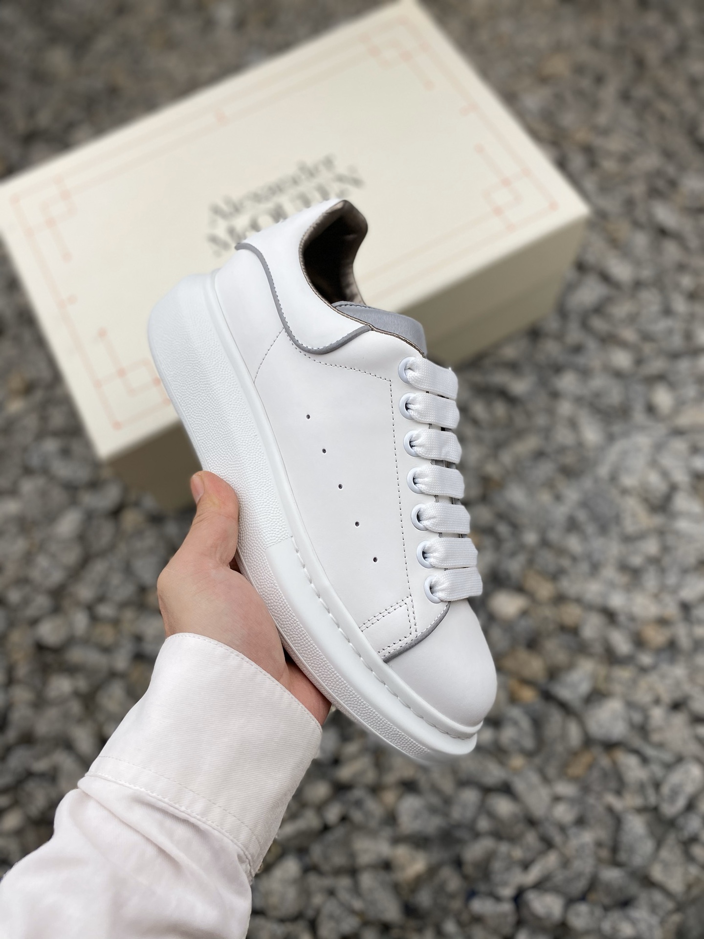 Alexander McQueen Oversized Reflective White - vstockx