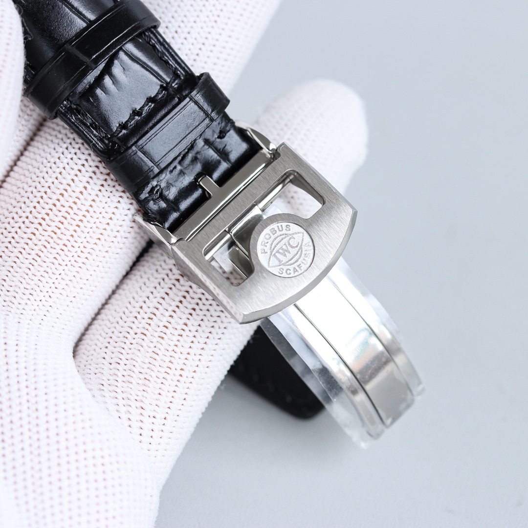 Watches IWS 323016 size:42 mm - vstockx