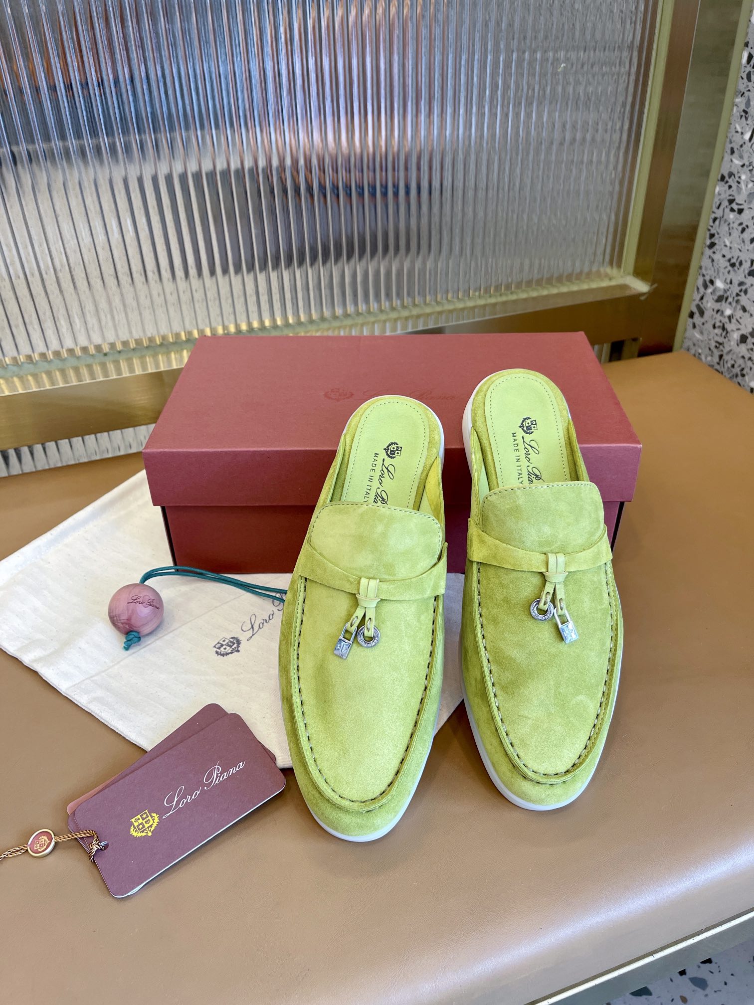 Loro Piana shoes 246 - vstockx