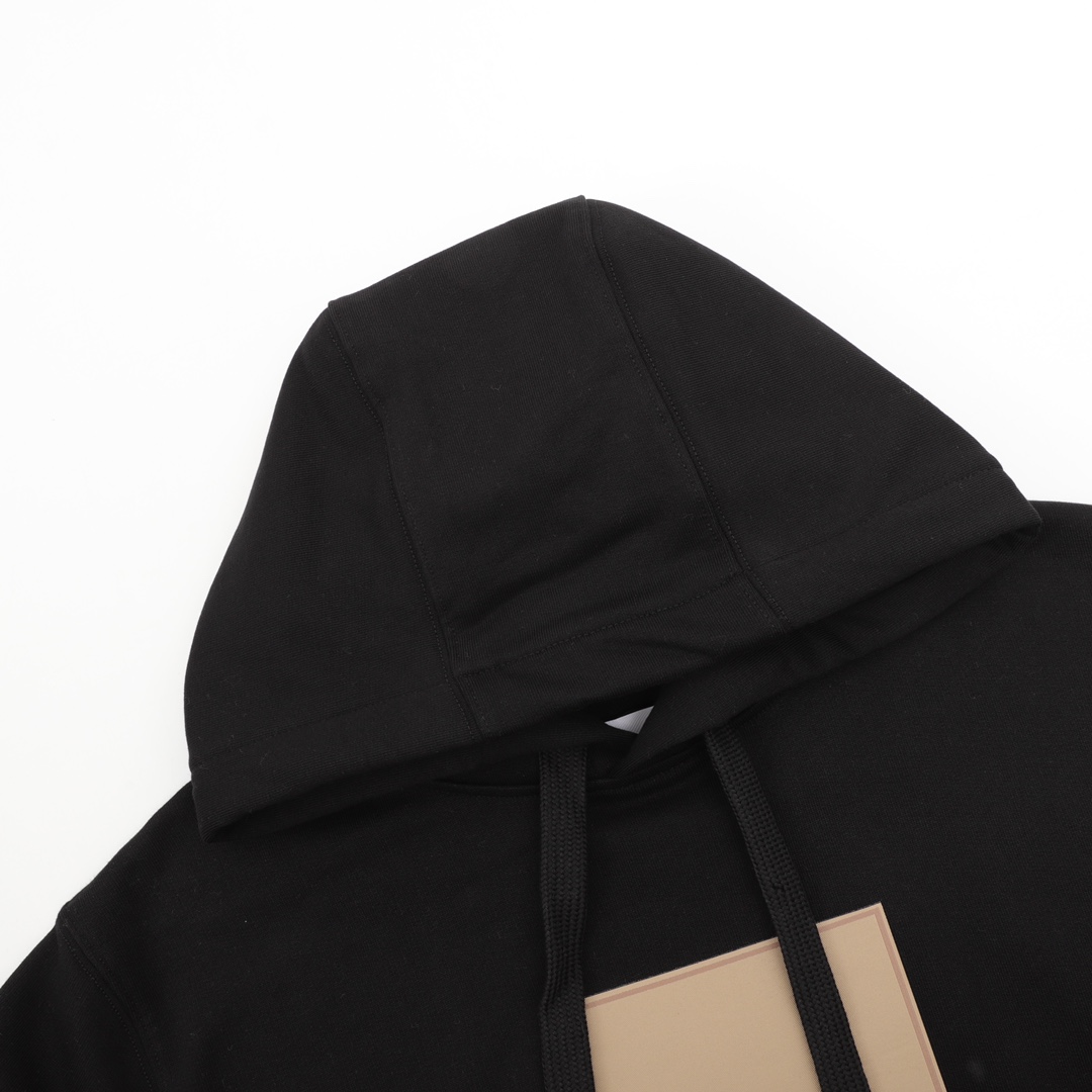 Clothes Burberry 813 - vstockx