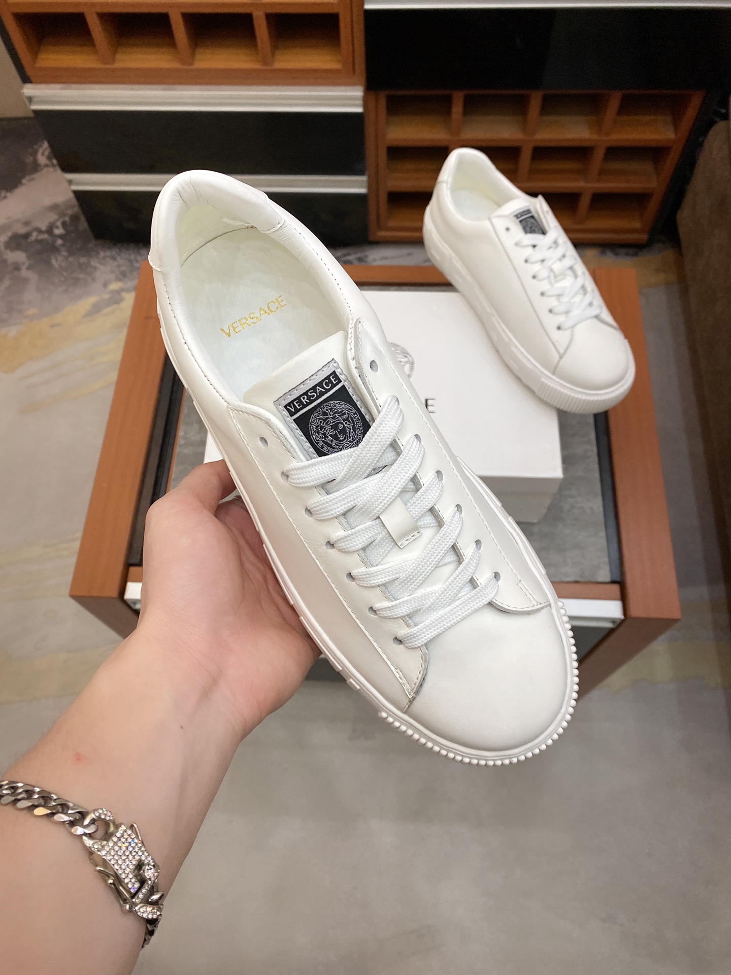 Versace Greca Sneaker 24 - vstockx