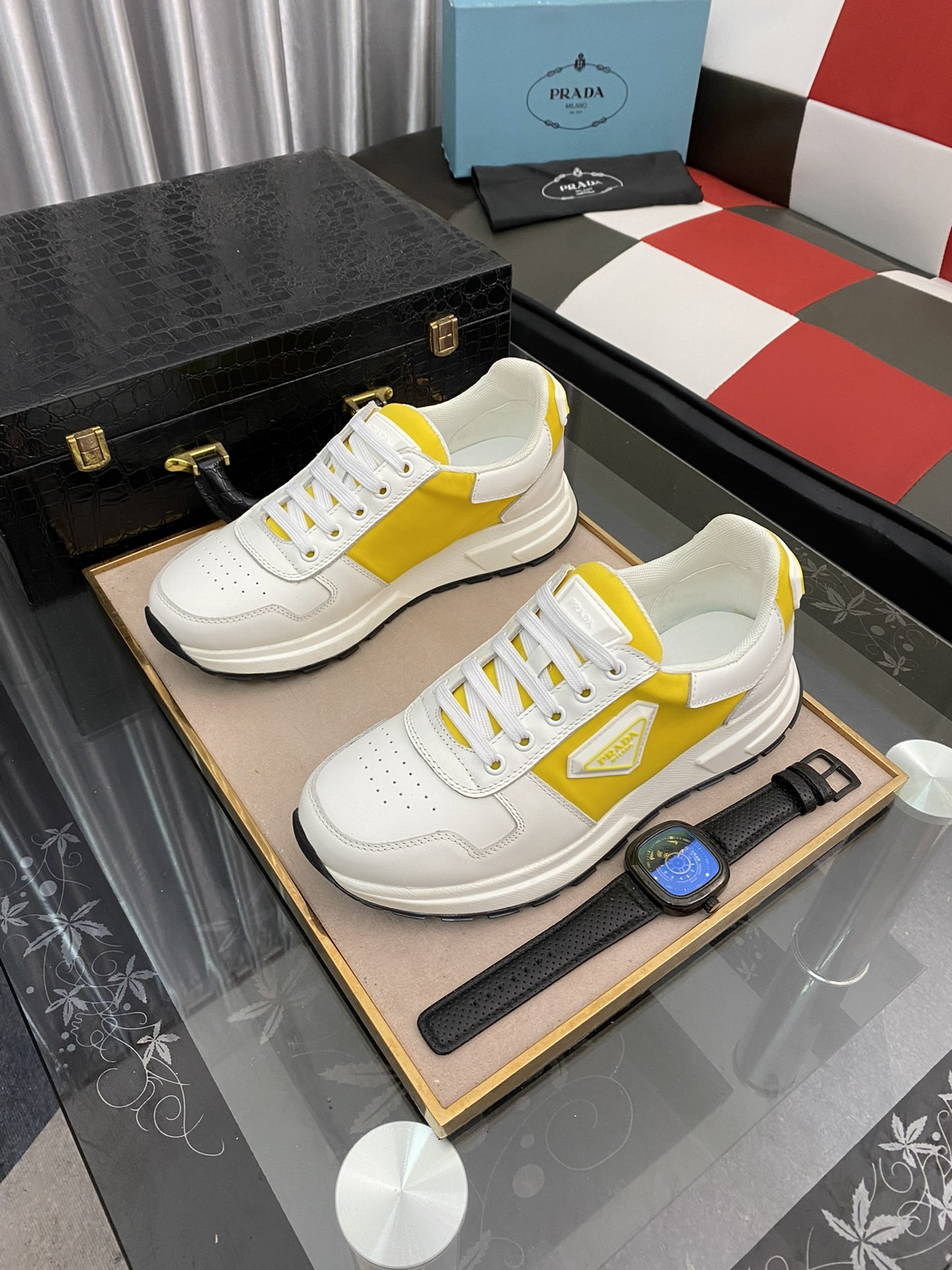 Prada Low Top sneaker 9 - vstockx