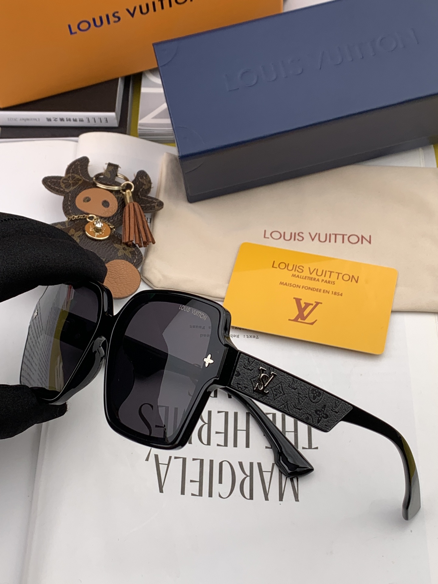 Sunglasses Louis Vuitton L2805 - vstockx