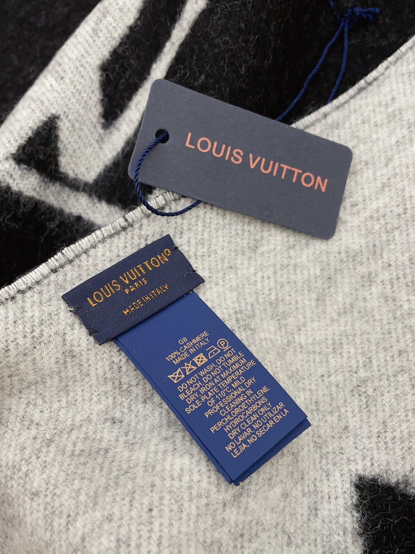 Streetwear Scarf LV 328826 size:45*190cm - vstockx