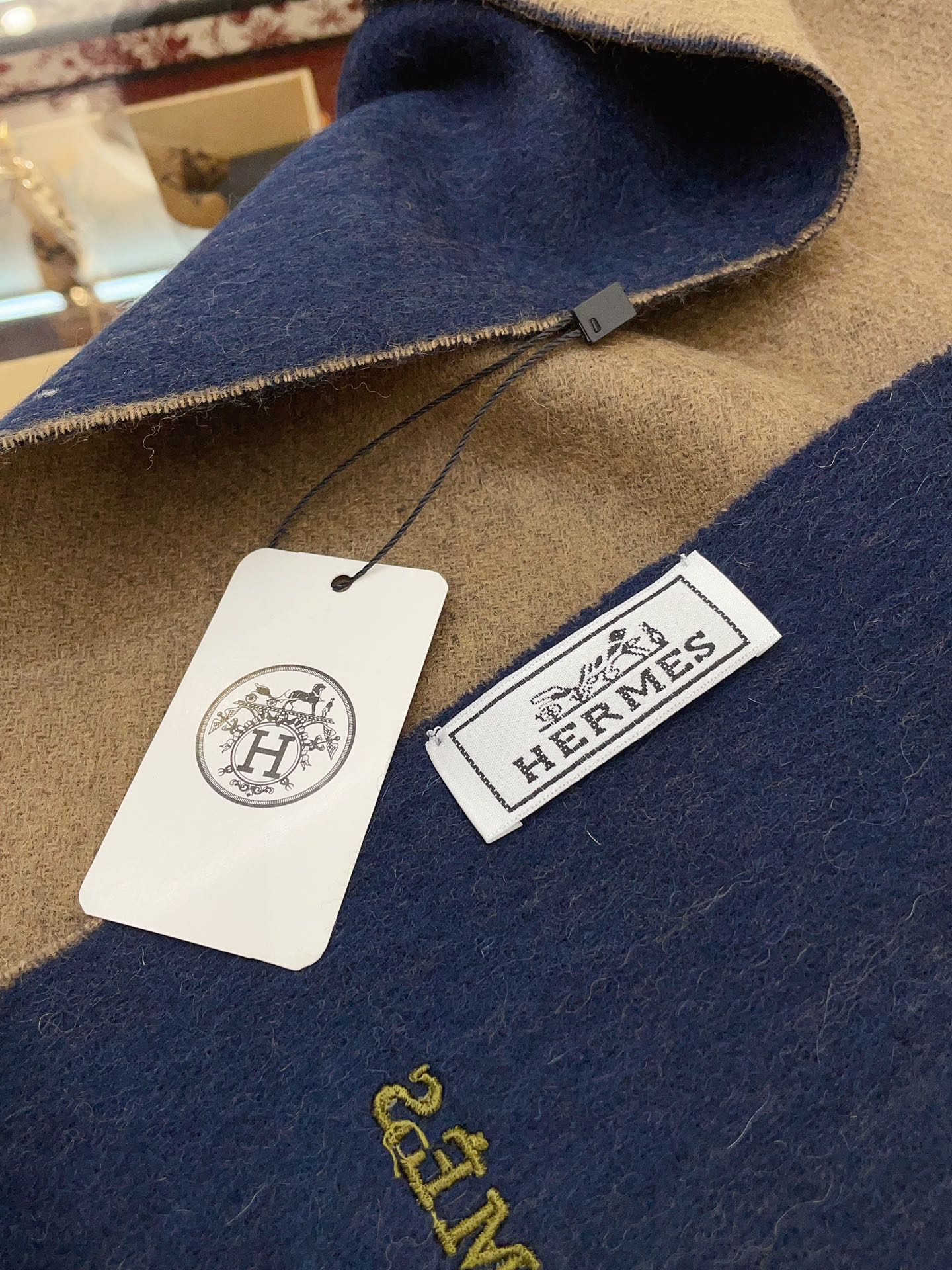 Streetwear Scarf GUCCI 328852 SIZE:30*180cm - vstockx