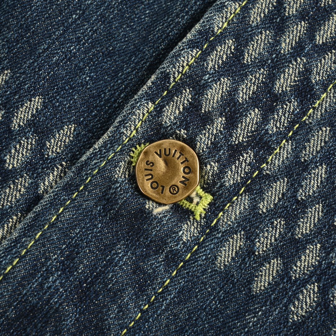 Clothes Louis Vuitton 1325 - vstockx