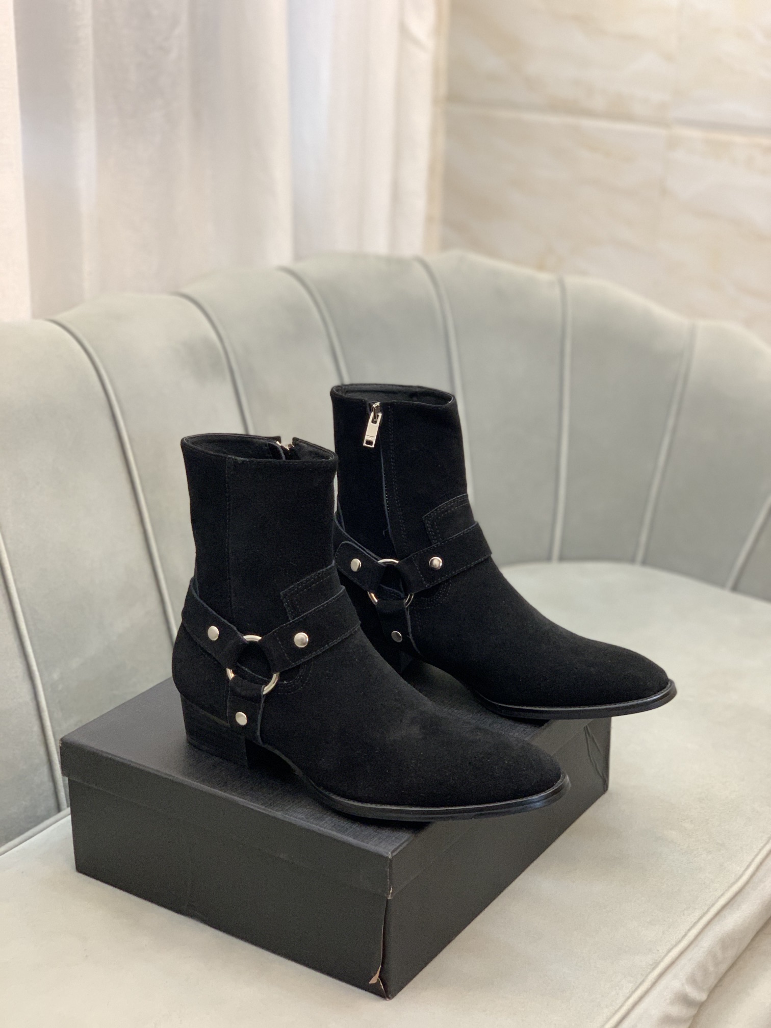 Saint Laurent Boots 2 - vstockx