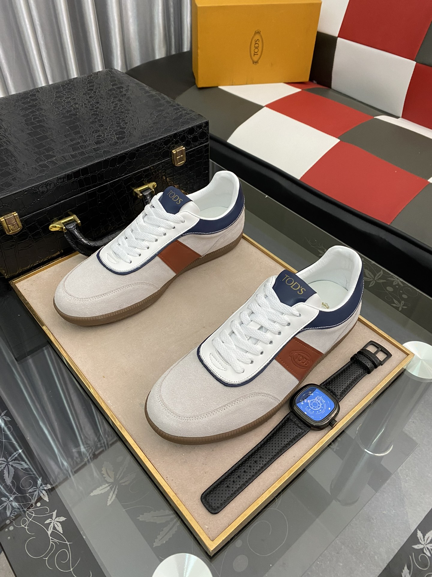 TOD'S Tabs Sneaker 4 - vstockx