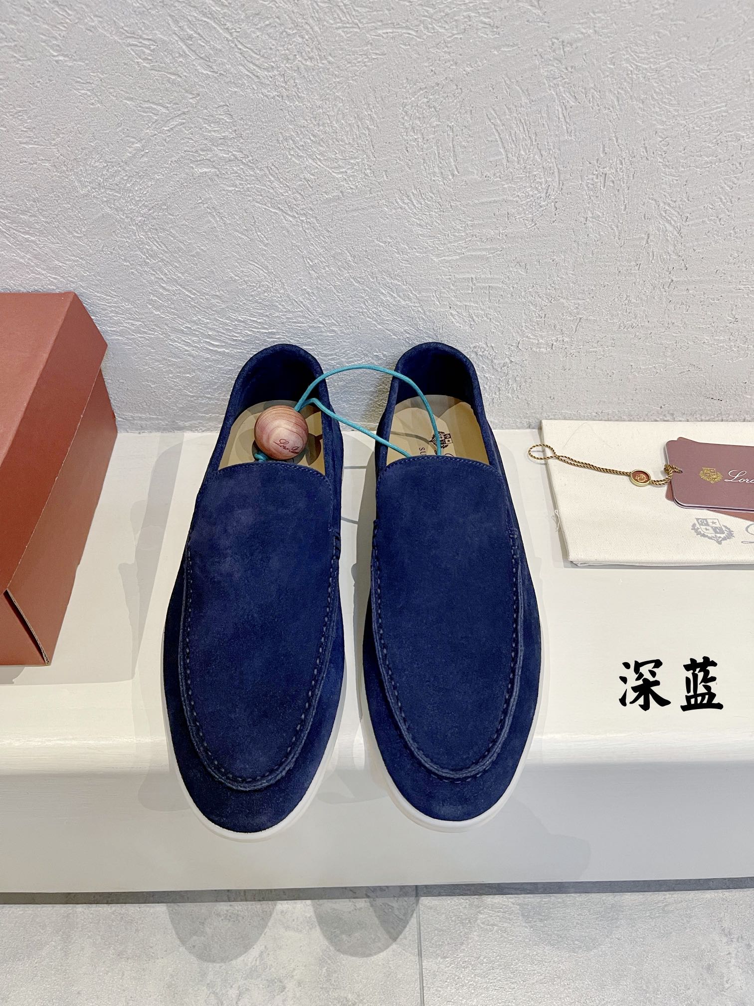 Loro Piana shoes 200 - vstockx