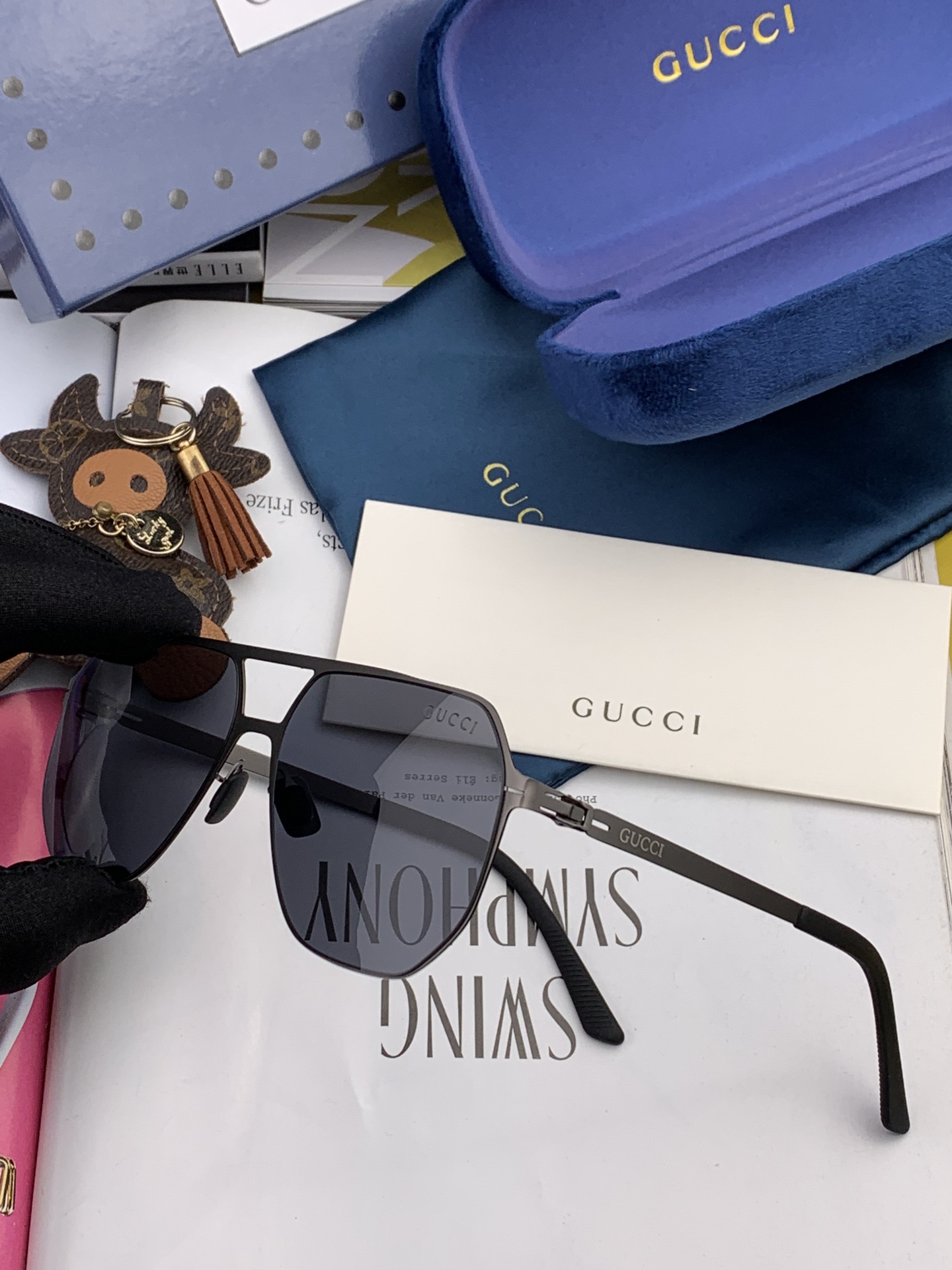 Sunglasses Gucci G1731 - vstockx