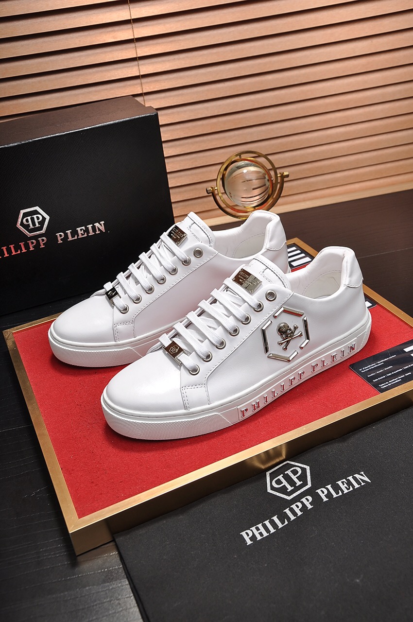 Philipp Plein Low Top Sneakers 36 - vstockx