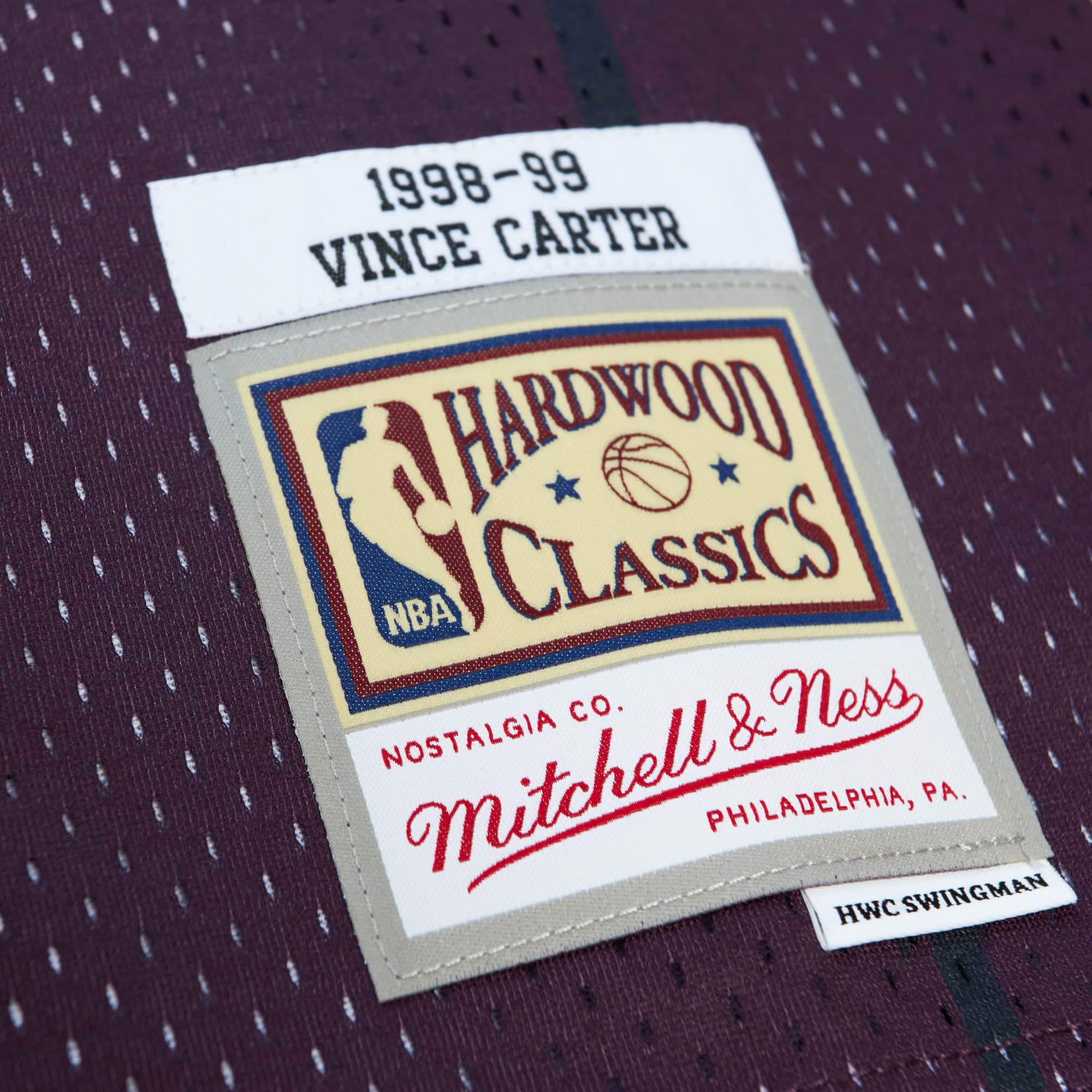Off Court Chenille Swingman Vince Carter Toronto Raptors 1998-99 Jersey - vstockx